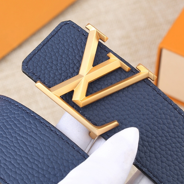 激安ルイヴィトンベルト着用イメージ